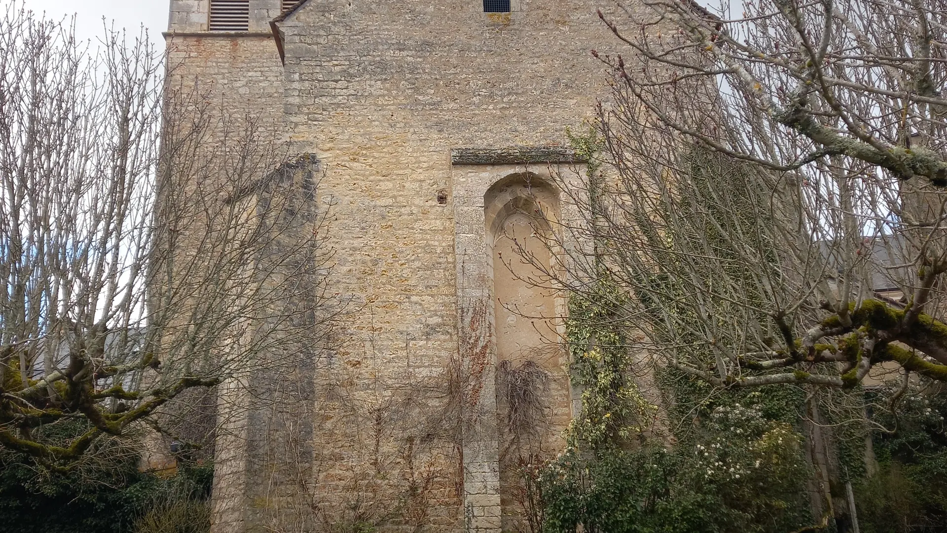 Eglise Montfaucon