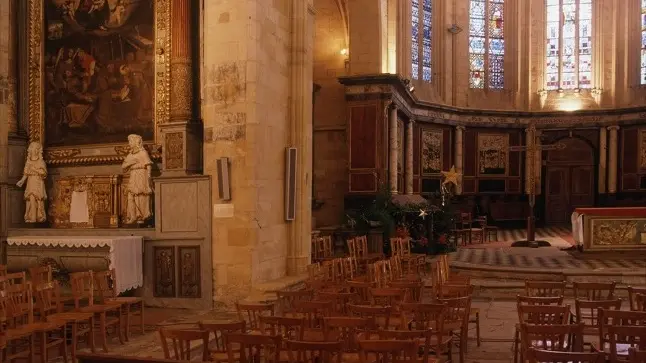 Eglise st pierre interieur