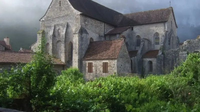 Visite libre de l'abbaye de Marcilhac