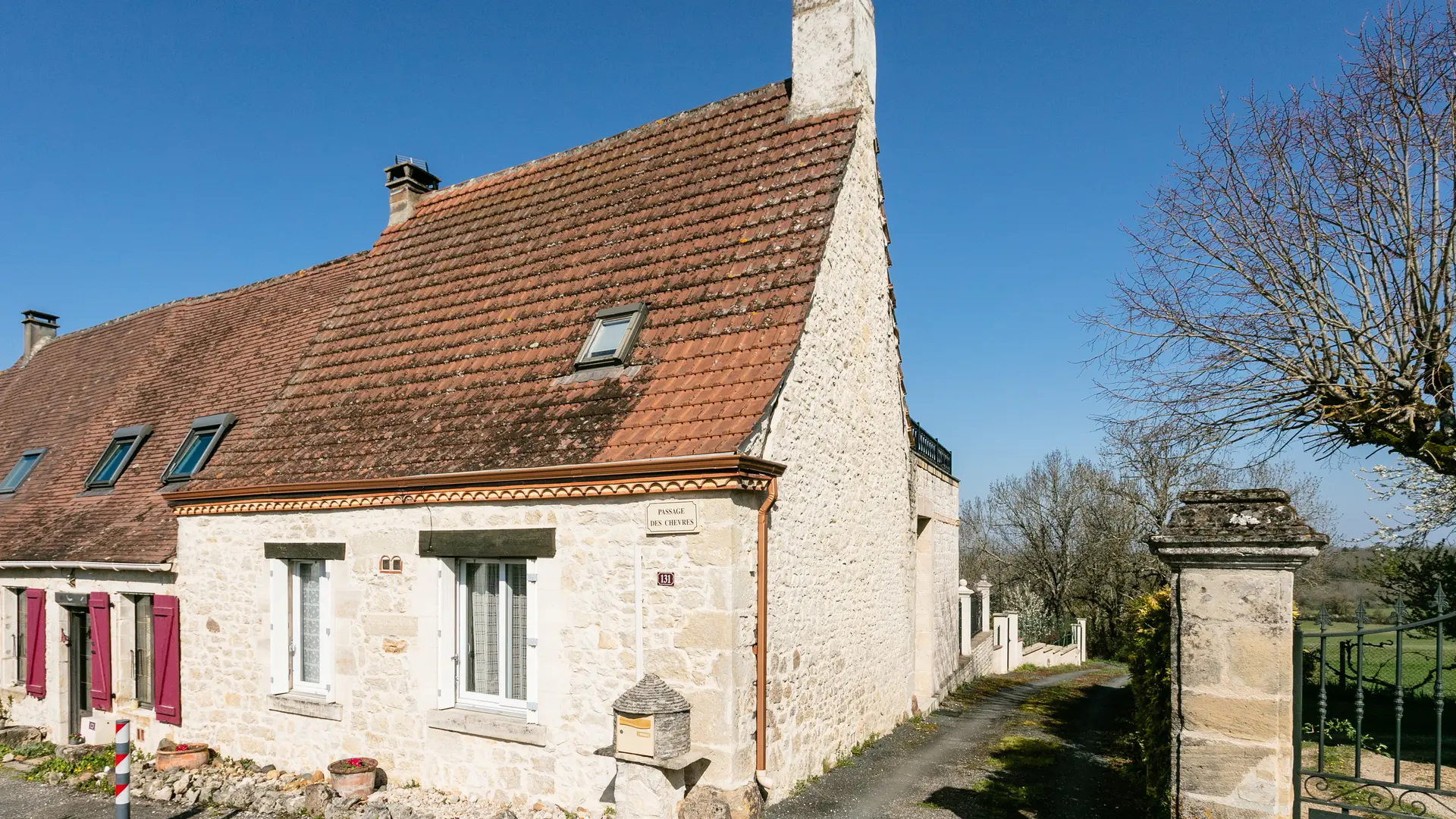 Façade avant maison Perola