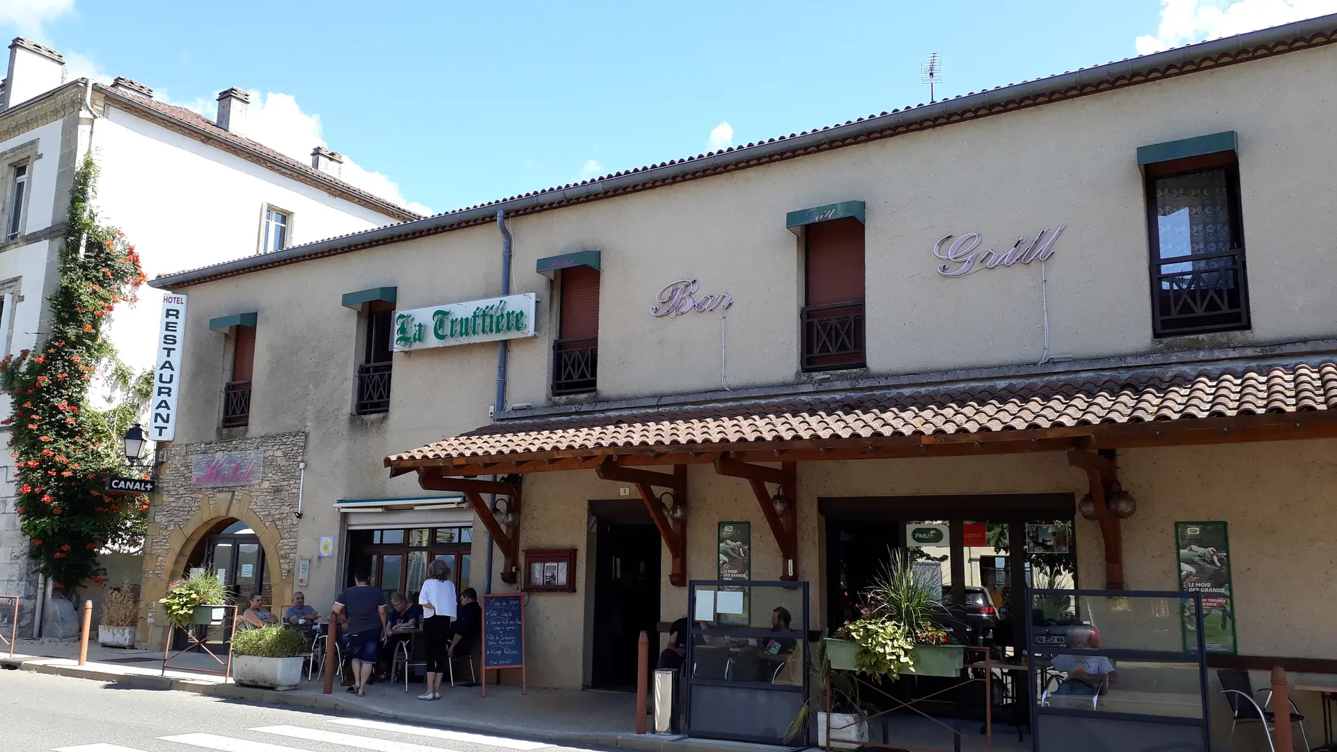 Façade hotel