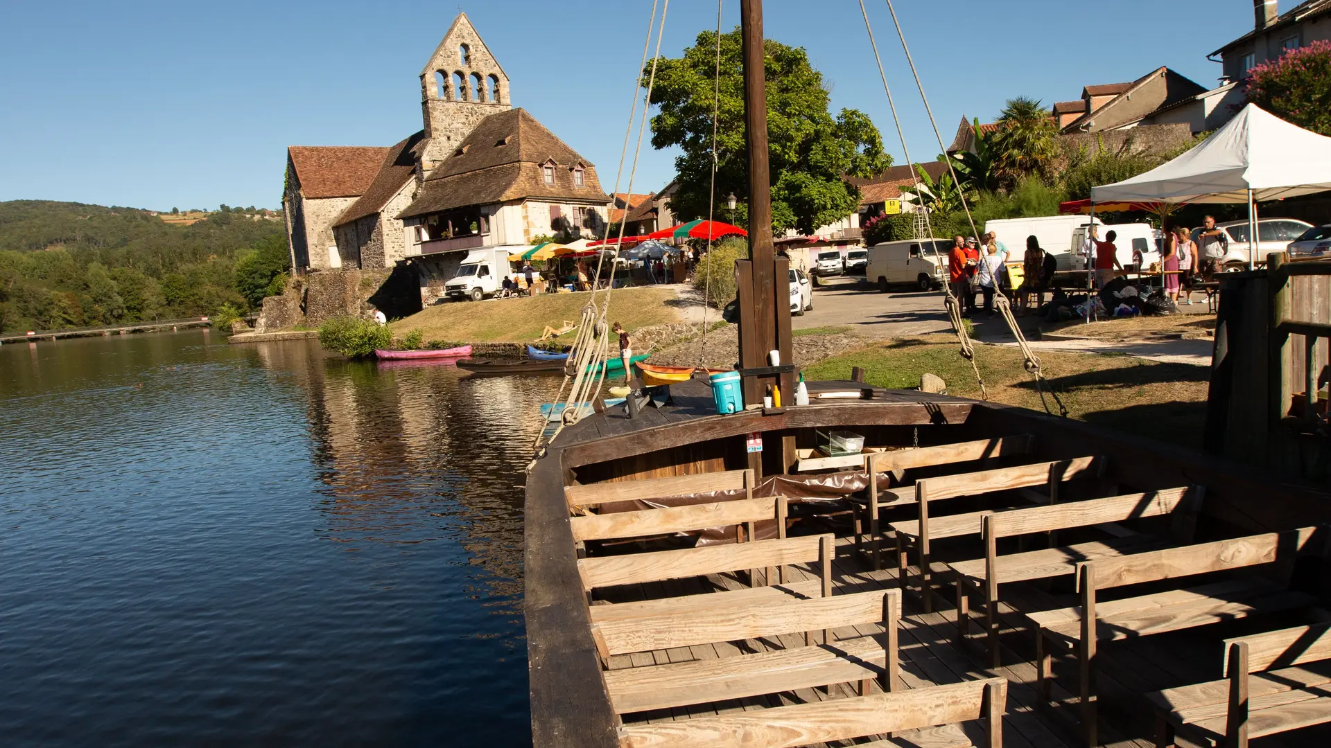 Gabare-Beaulieu-sur-Dordogne-