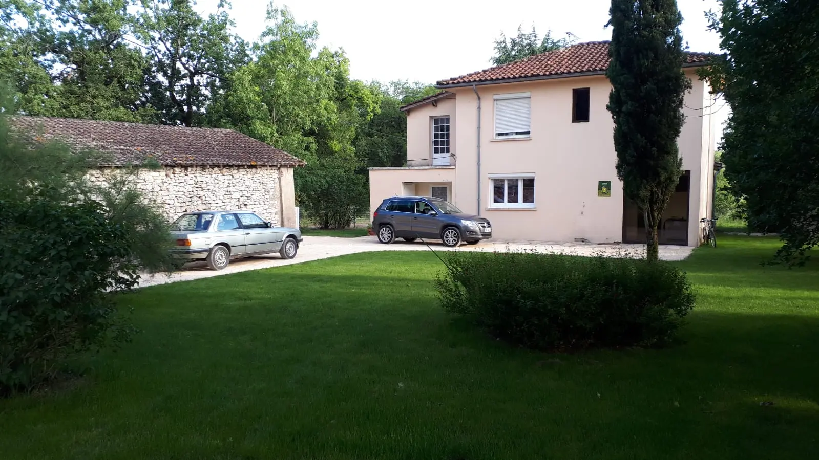 Gîte Chez Jeanne - facade avant 2