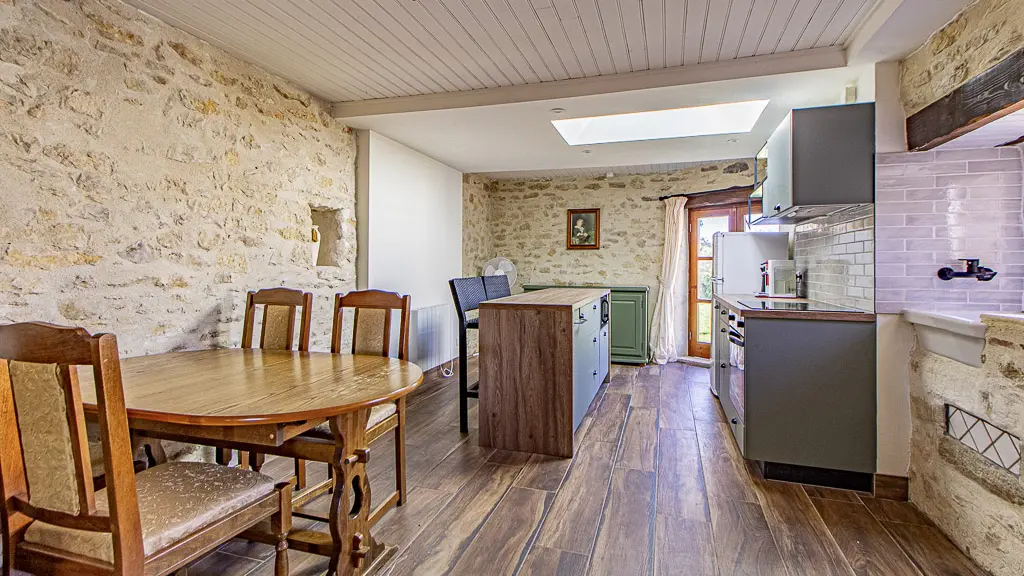 Cottage Kitchen / Dining room