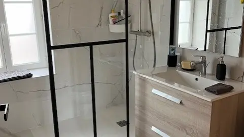 Salle de bain + WC2