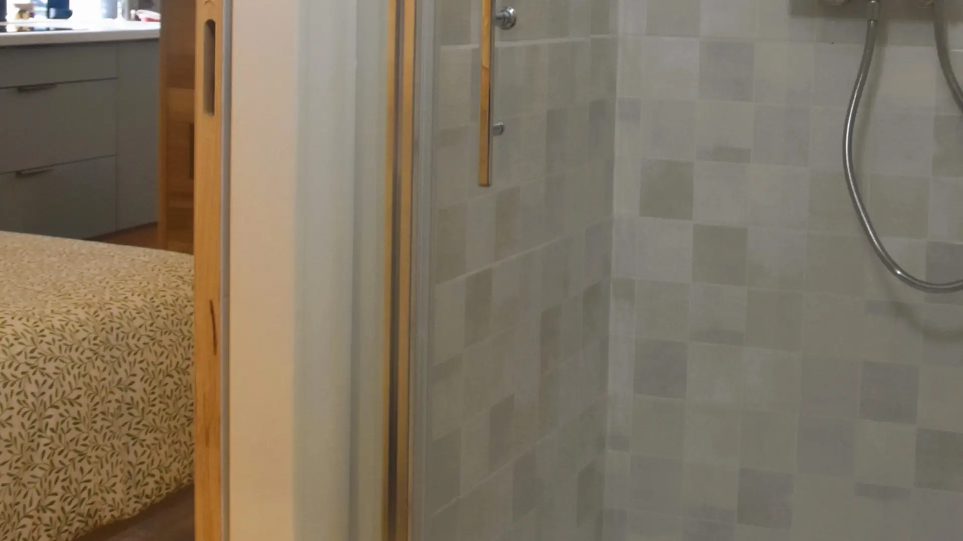 Grande douche moderne