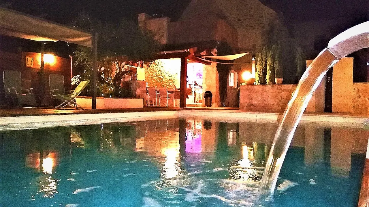 vue piscine nuit