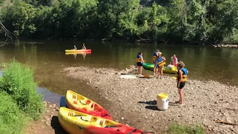 CANOES