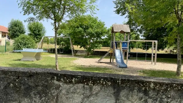 Aire jeux enfants Vaylats