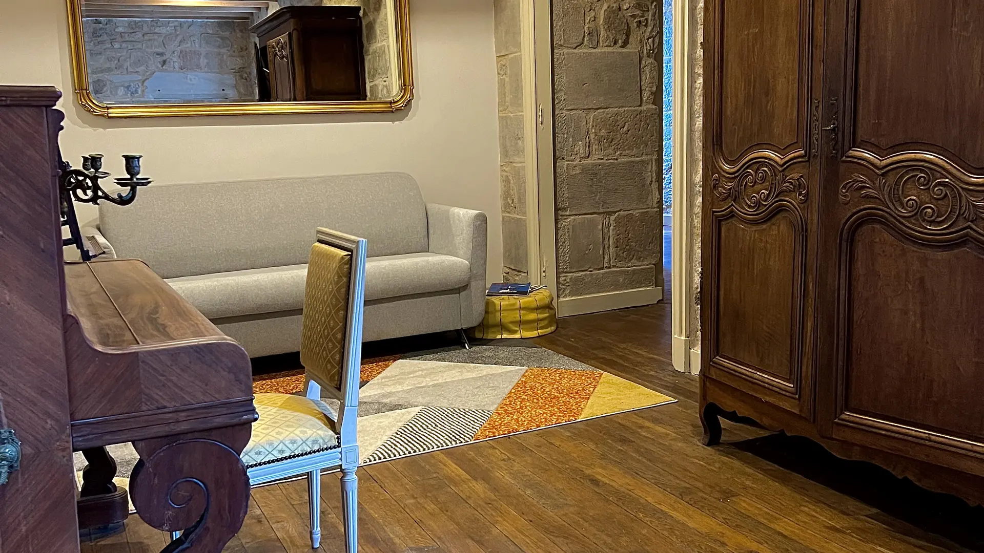 Appartement 7 bretenoux Salon