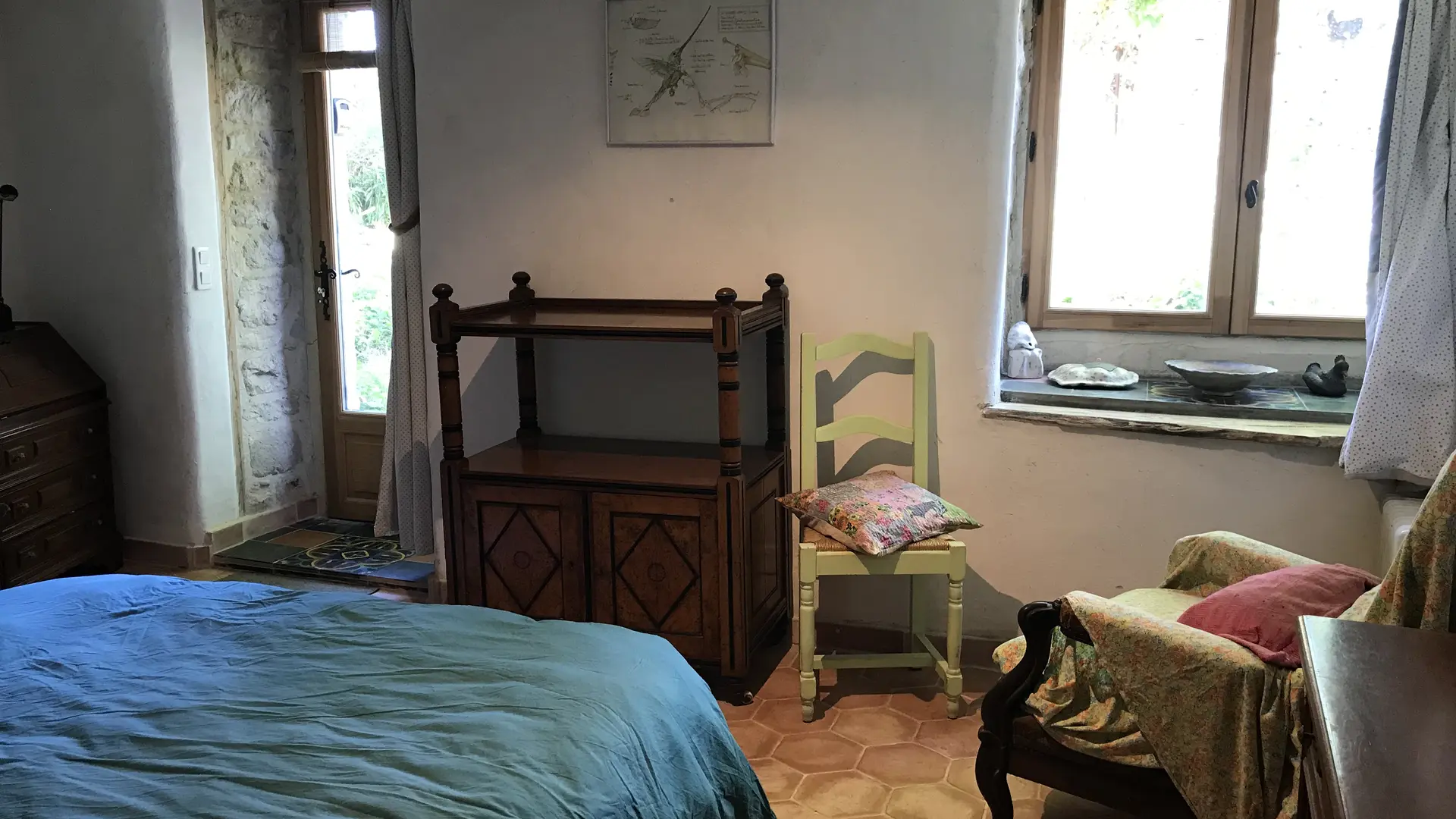 La chambre/ accès terrasse jardin