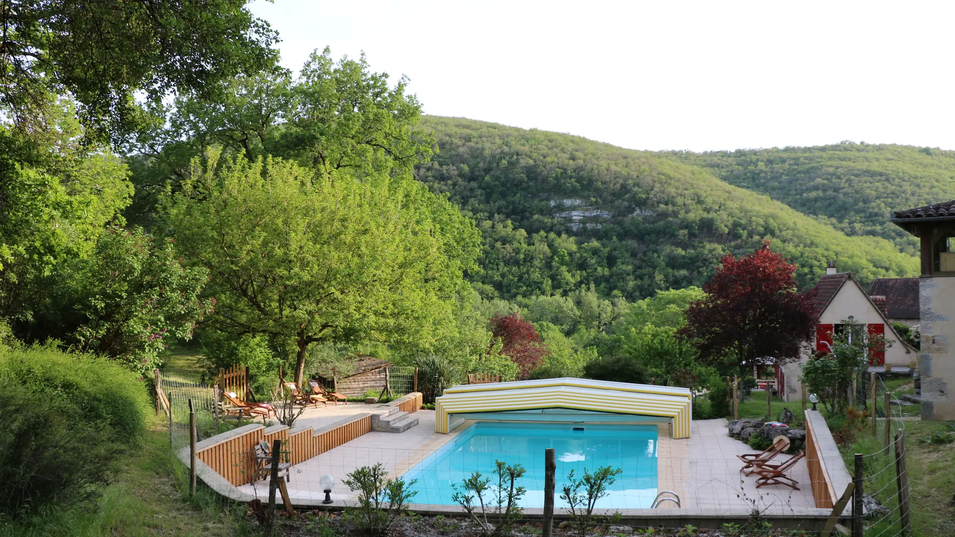 Piscine maison d'hôtes Vallée du Célé