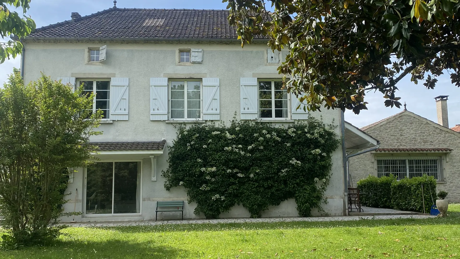 Entree rez de chausée studio