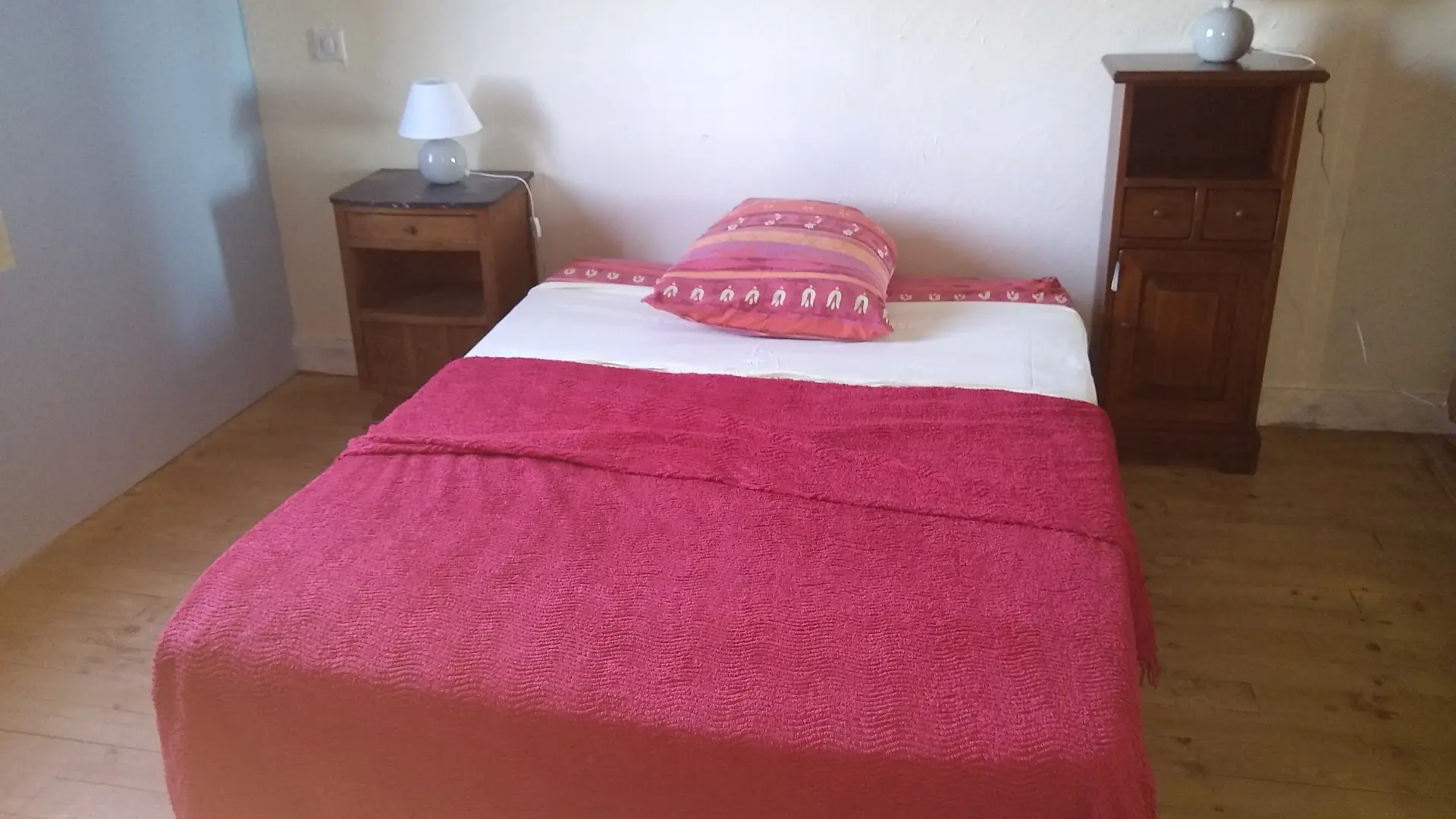 Chambre bleue du gîte Le Salon