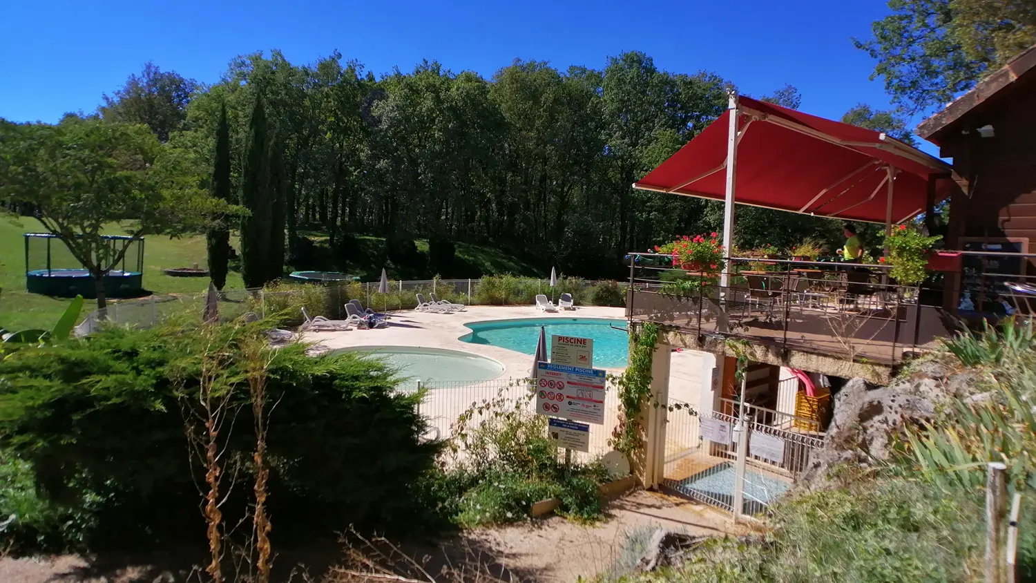 Terrasse Camping la Truffière Saint Cirq Lapopie