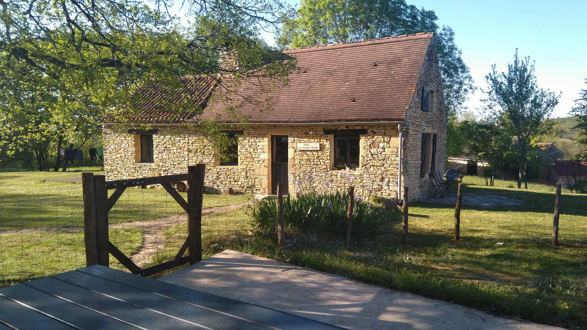 Maidon depuis l'abri jardin