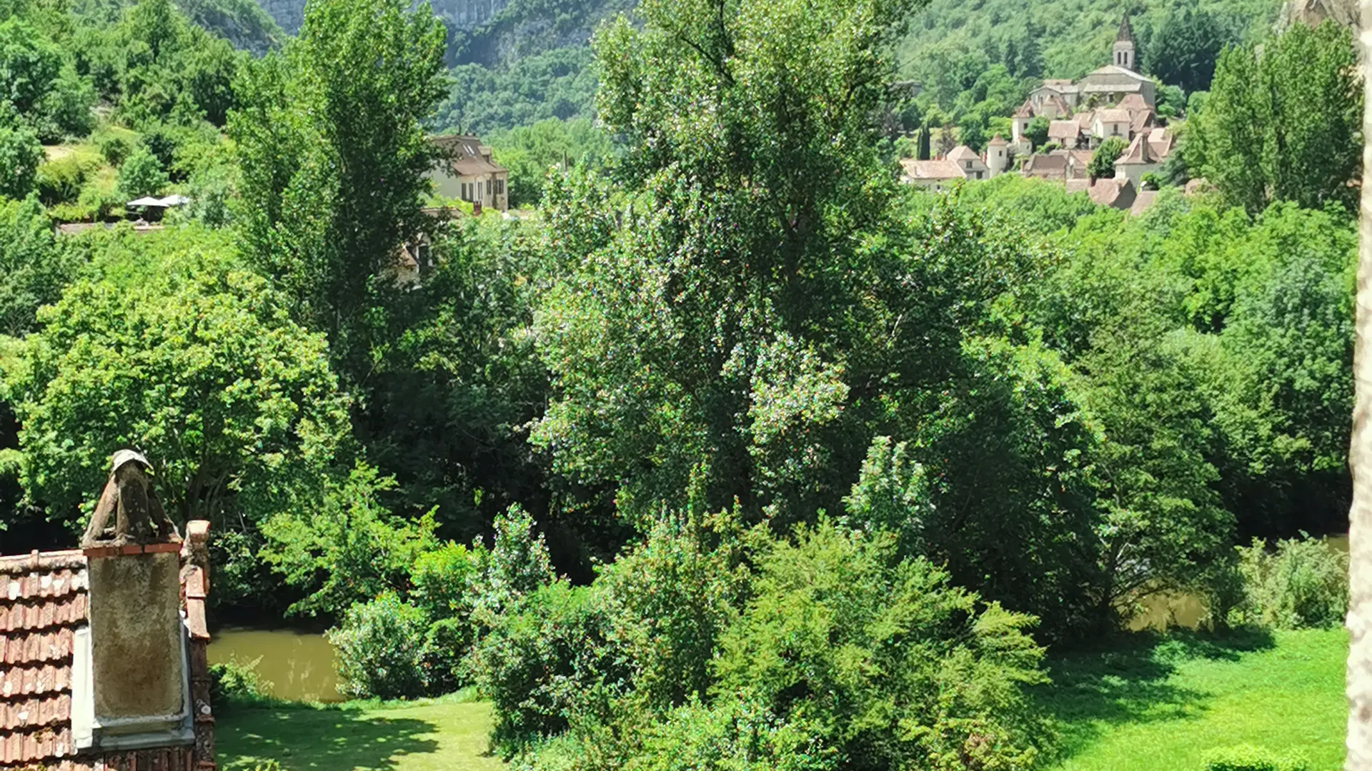 Vue depuis le salon de l'appartement Quercy