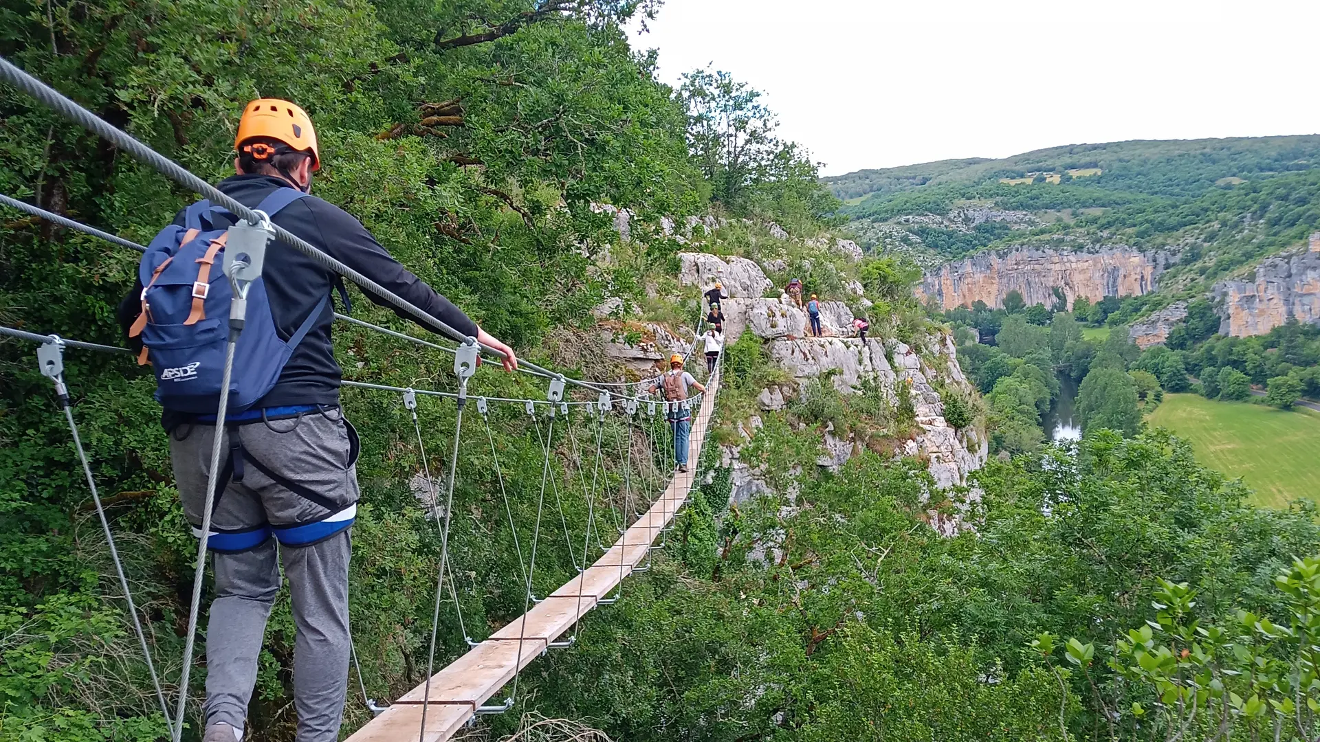 Quercy Aventure- Bureau des guides à Figeac -Spéléo Canyoning via ferrata