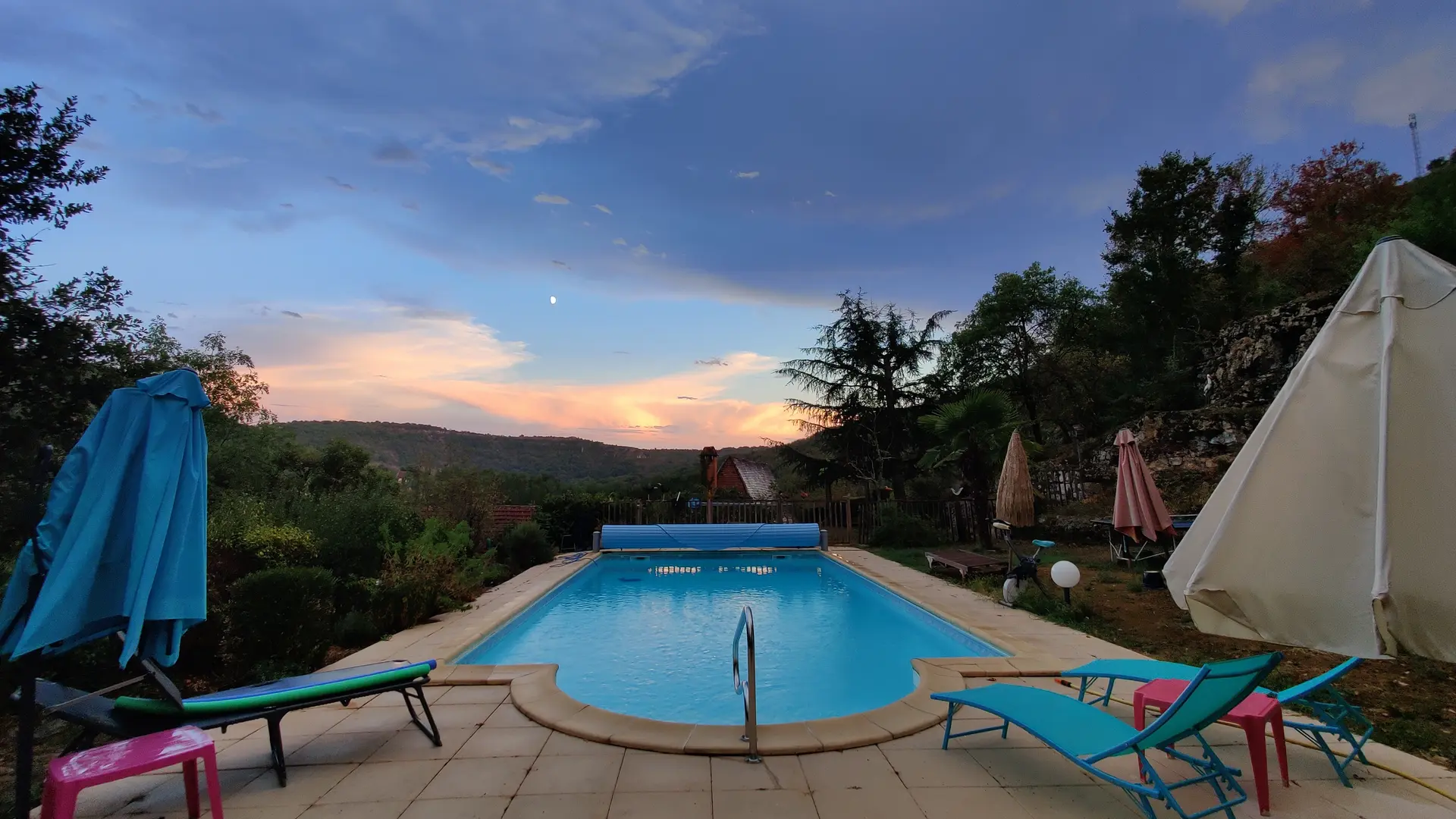 Piscine soirée