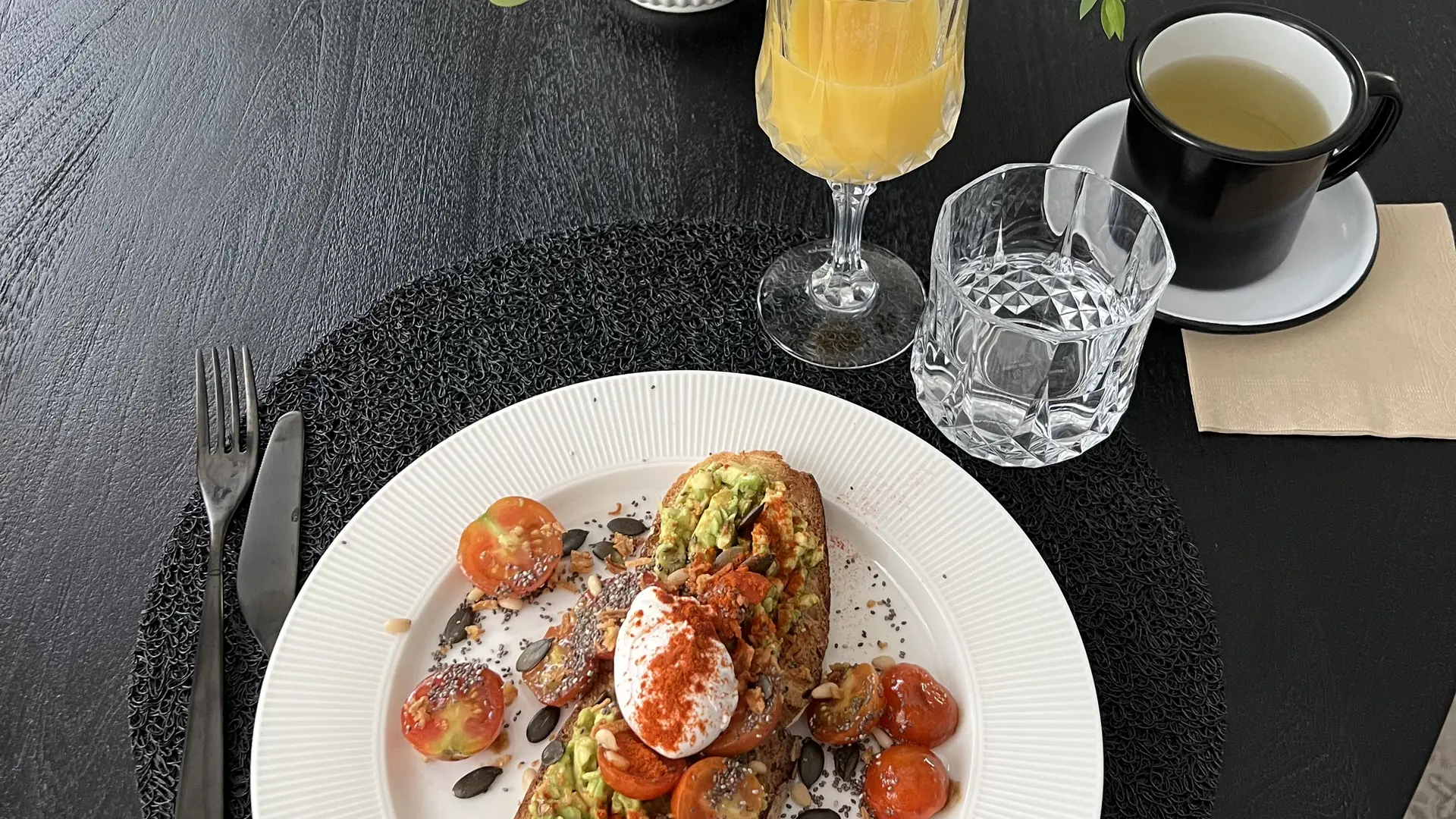 tartine d'avocat (petit-déjeuner)