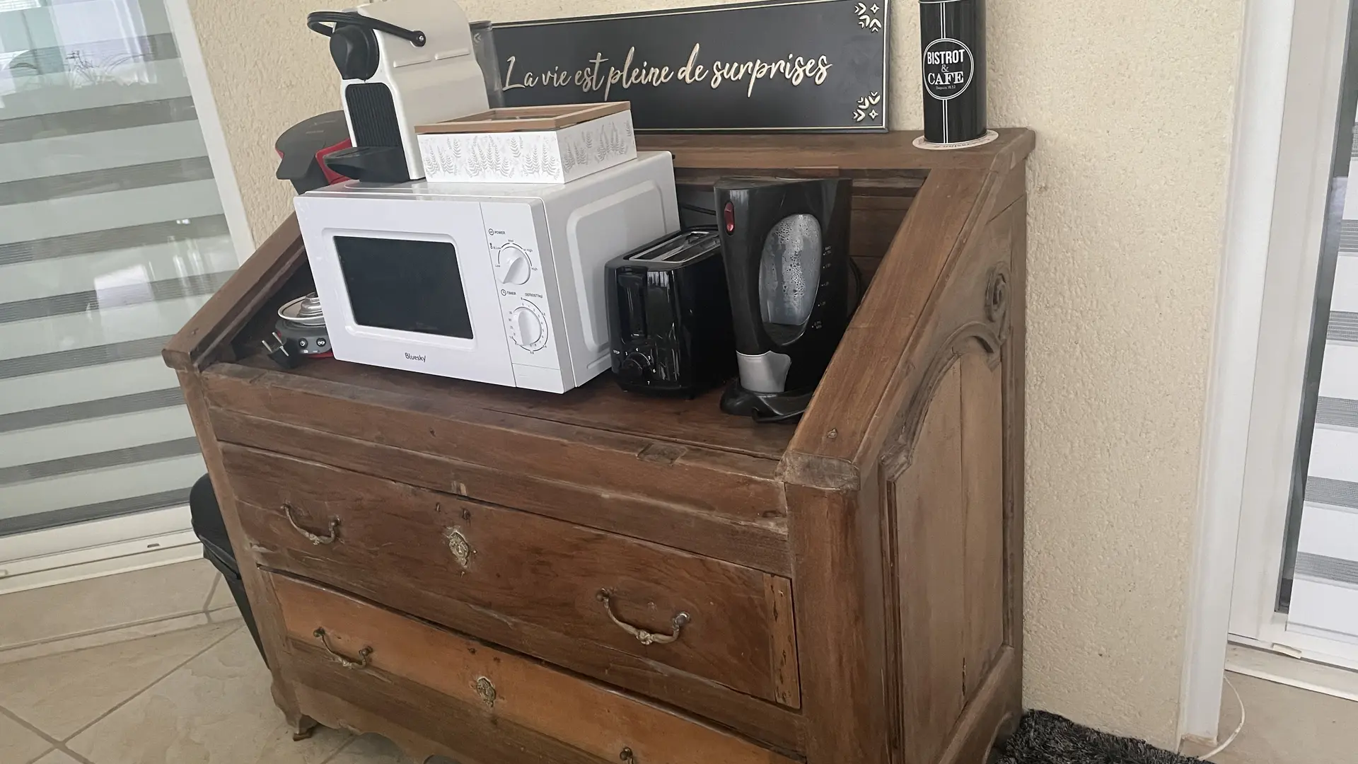 Coin pe déjeuner Coin petit de Coin pet deje