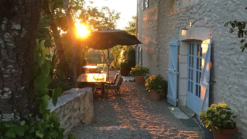 extérieur coin repas