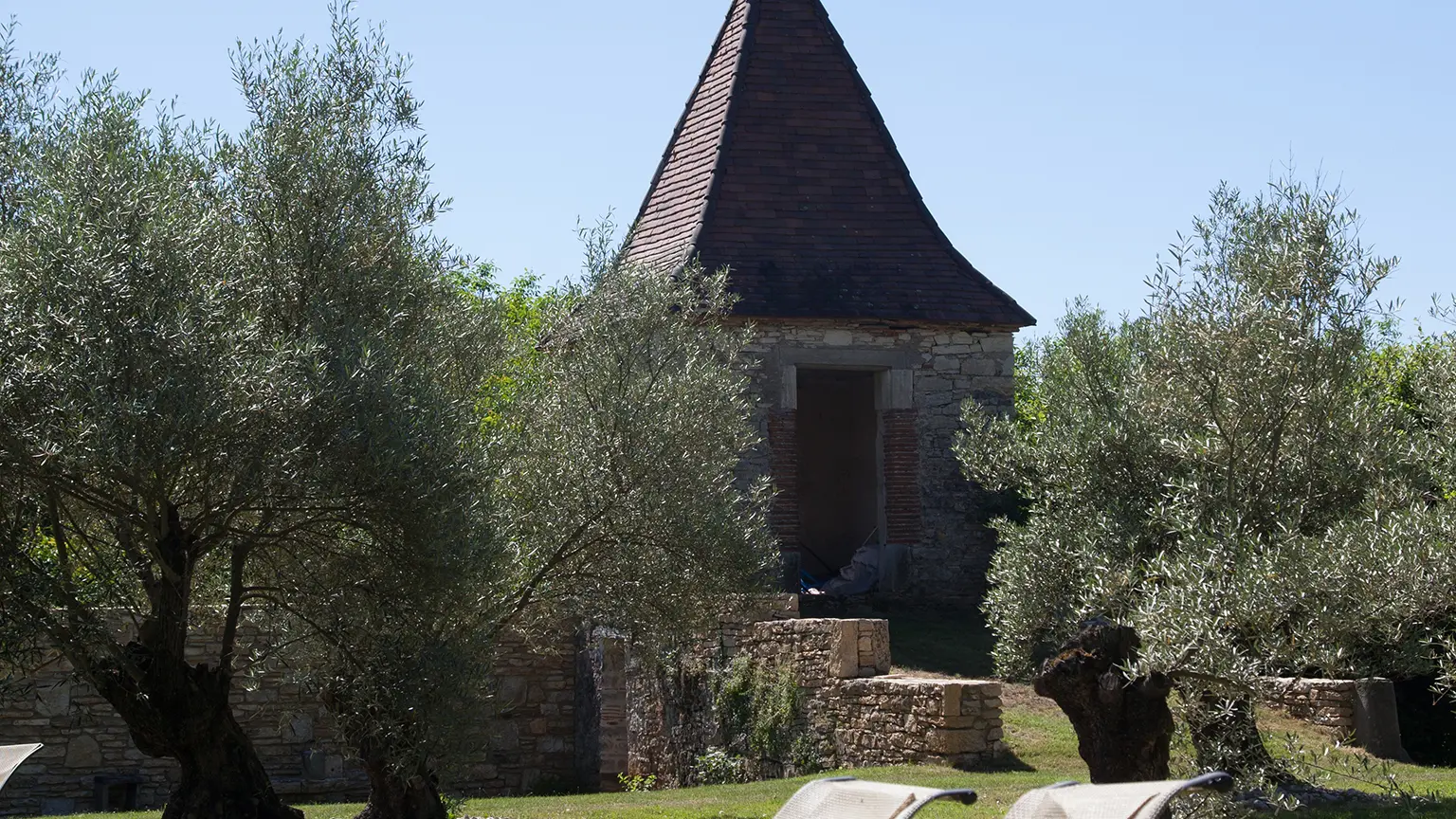 Tour d'Issandre - salle de massage