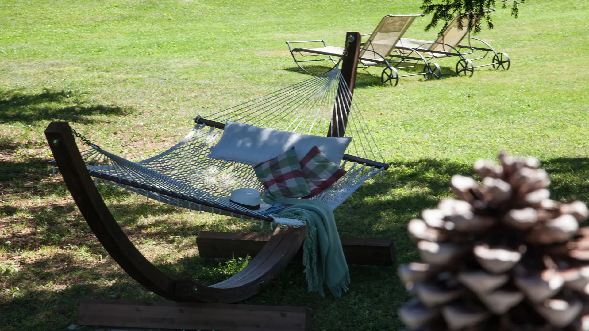 Jardin de la piscine