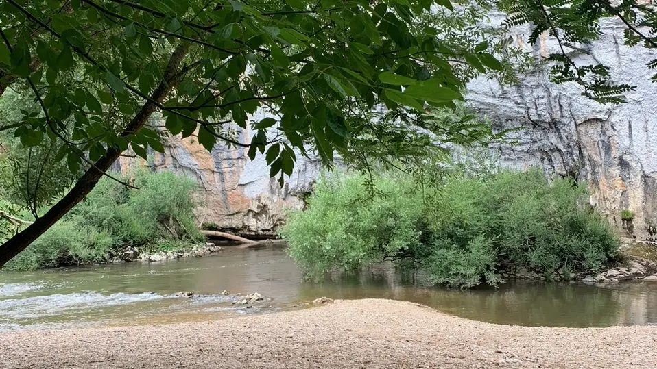 Baignade du Liauzu dans la rivière Célé