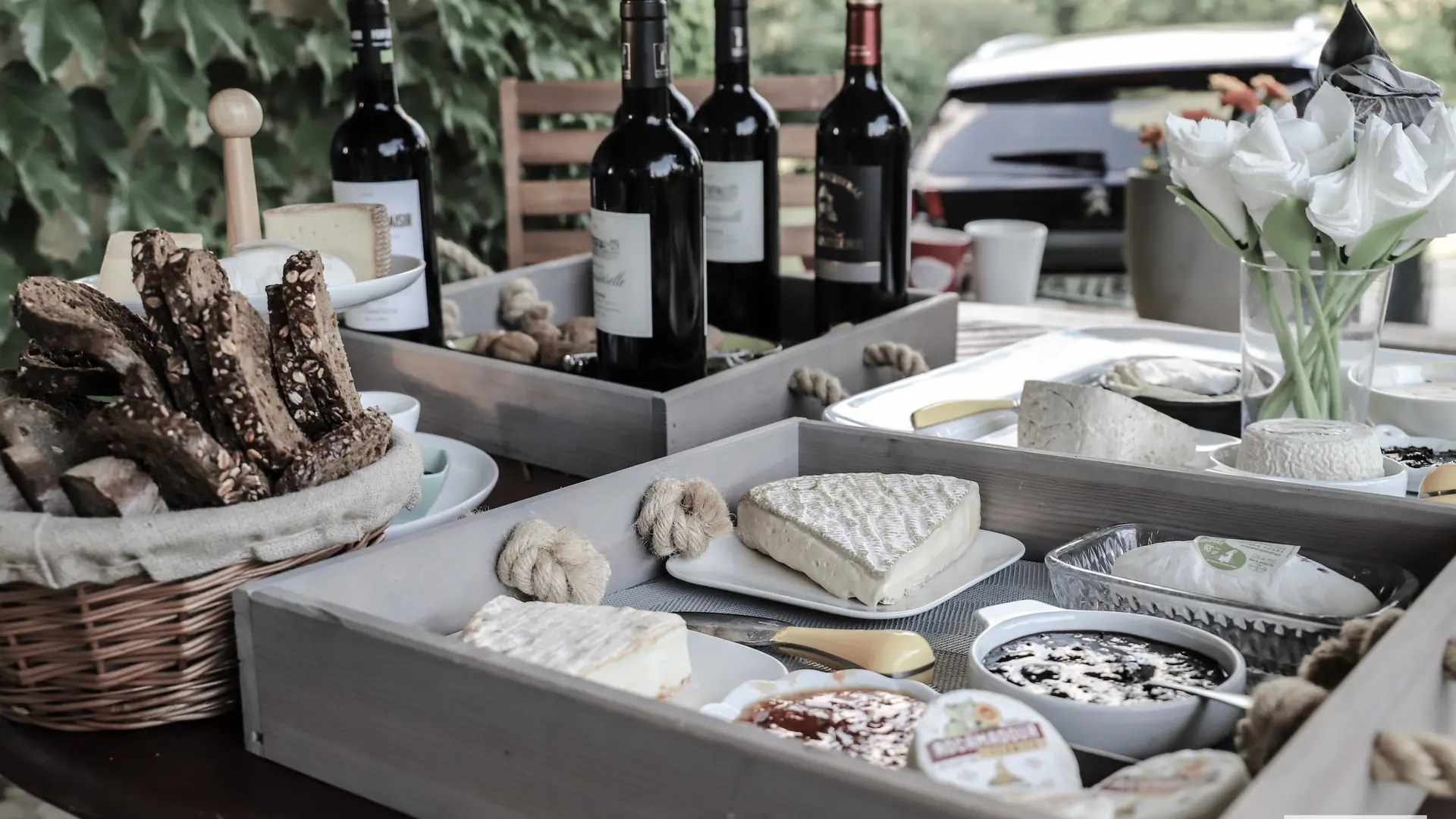 fromages et vins locaux