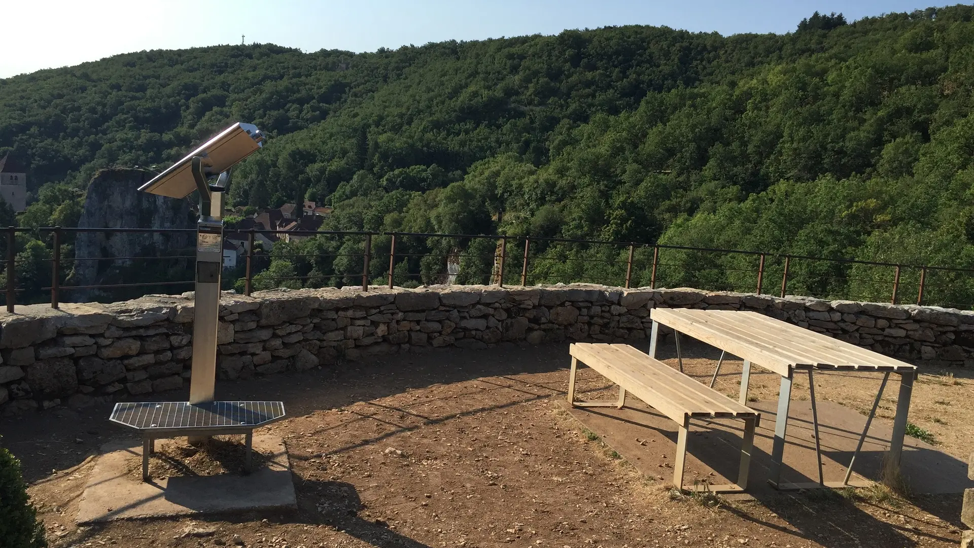 Point de vue du Bancourel à Saint-Cirq-Lapopie