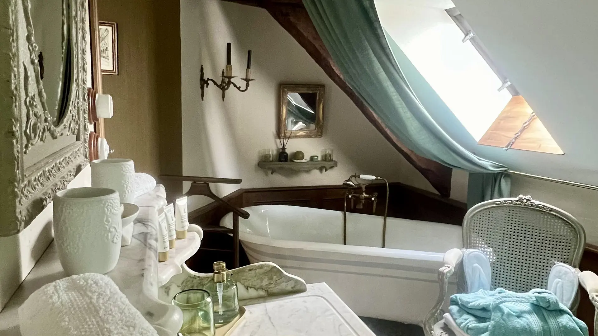 Salle de bain gîte La Blanchie Haute