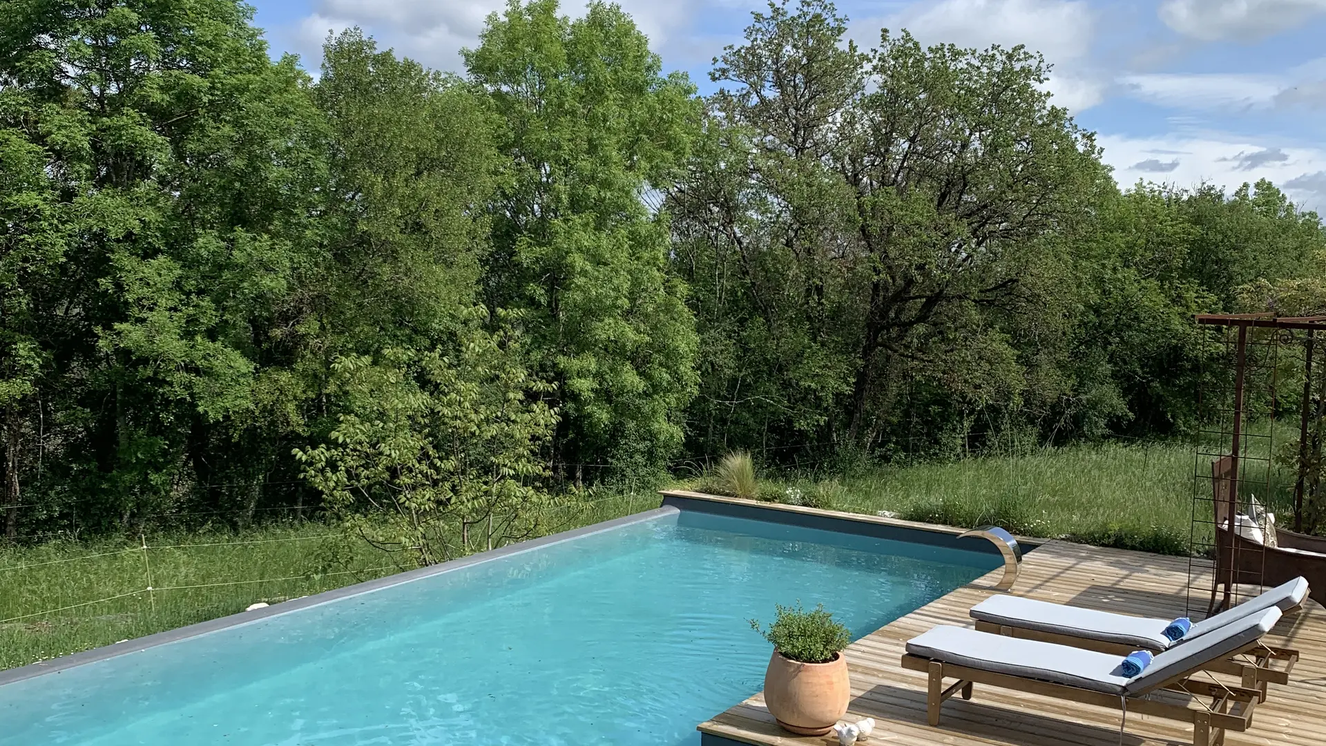 Triogne du Causse I - Notre piscine à débordement, accès autonome