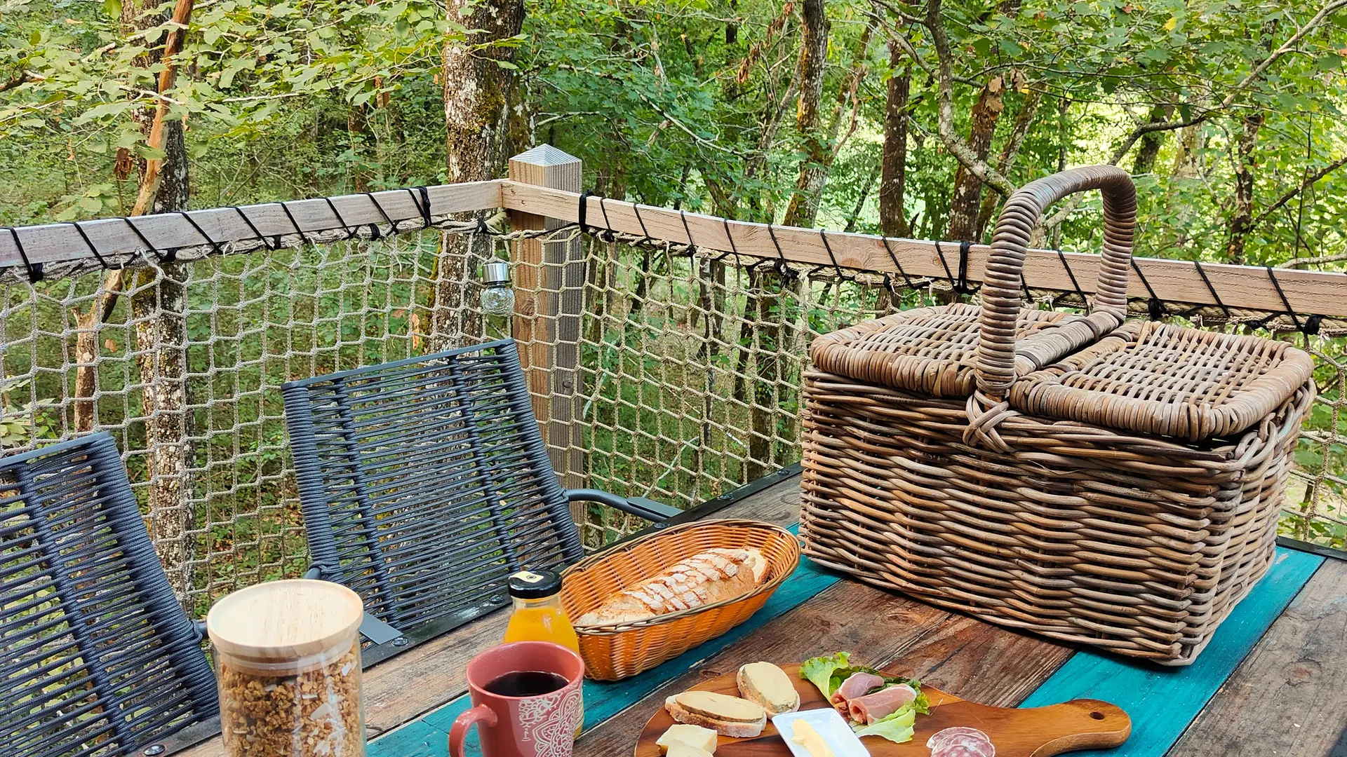 bien installés pour un bon petit déjeuner