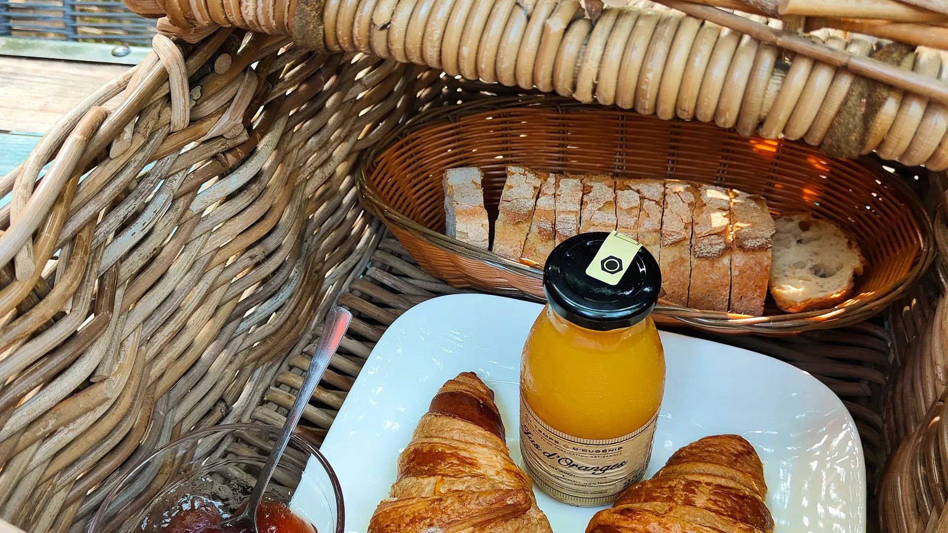 le panier au petit déjeuner