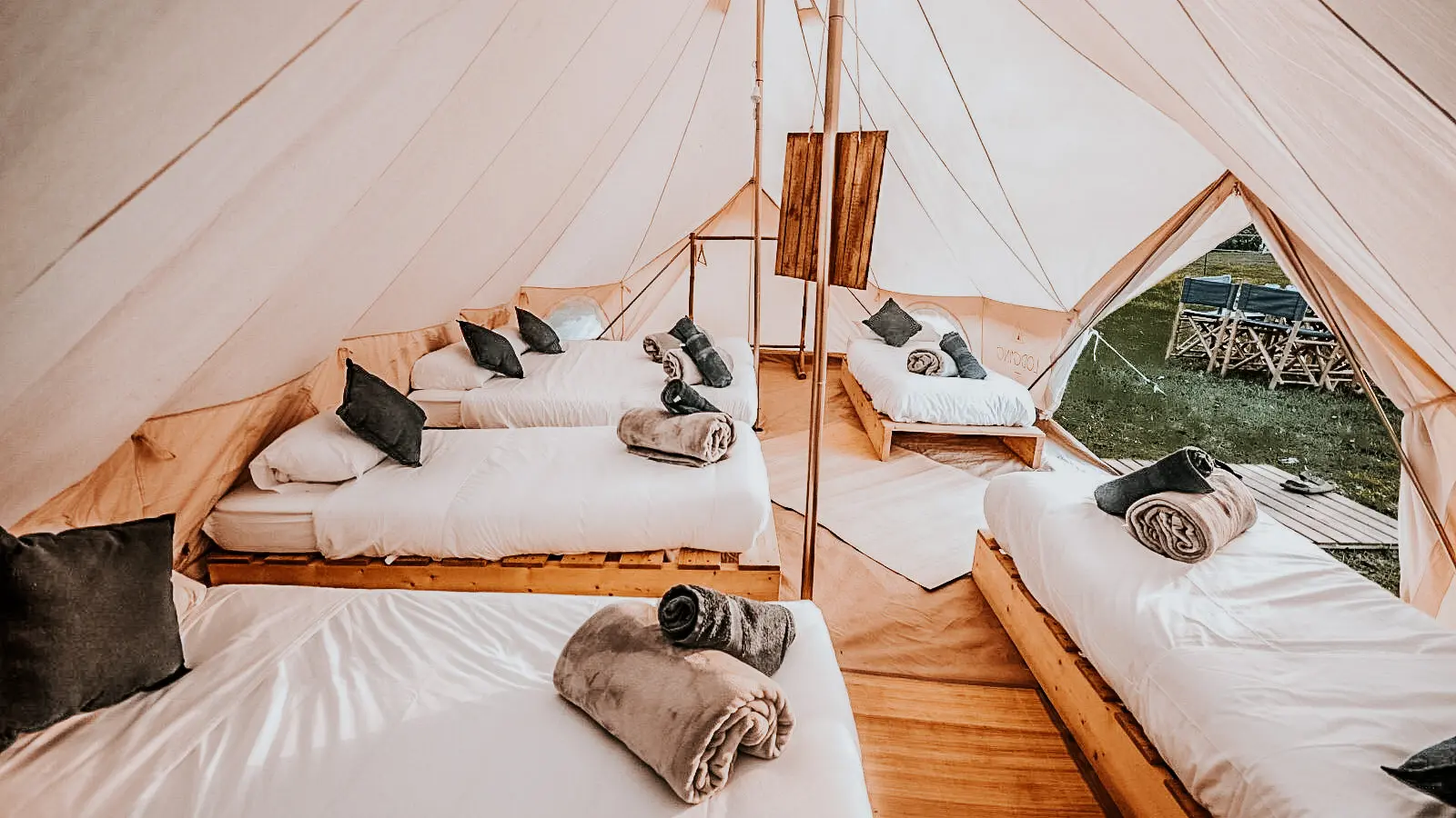 INTERIEUR LODGE2