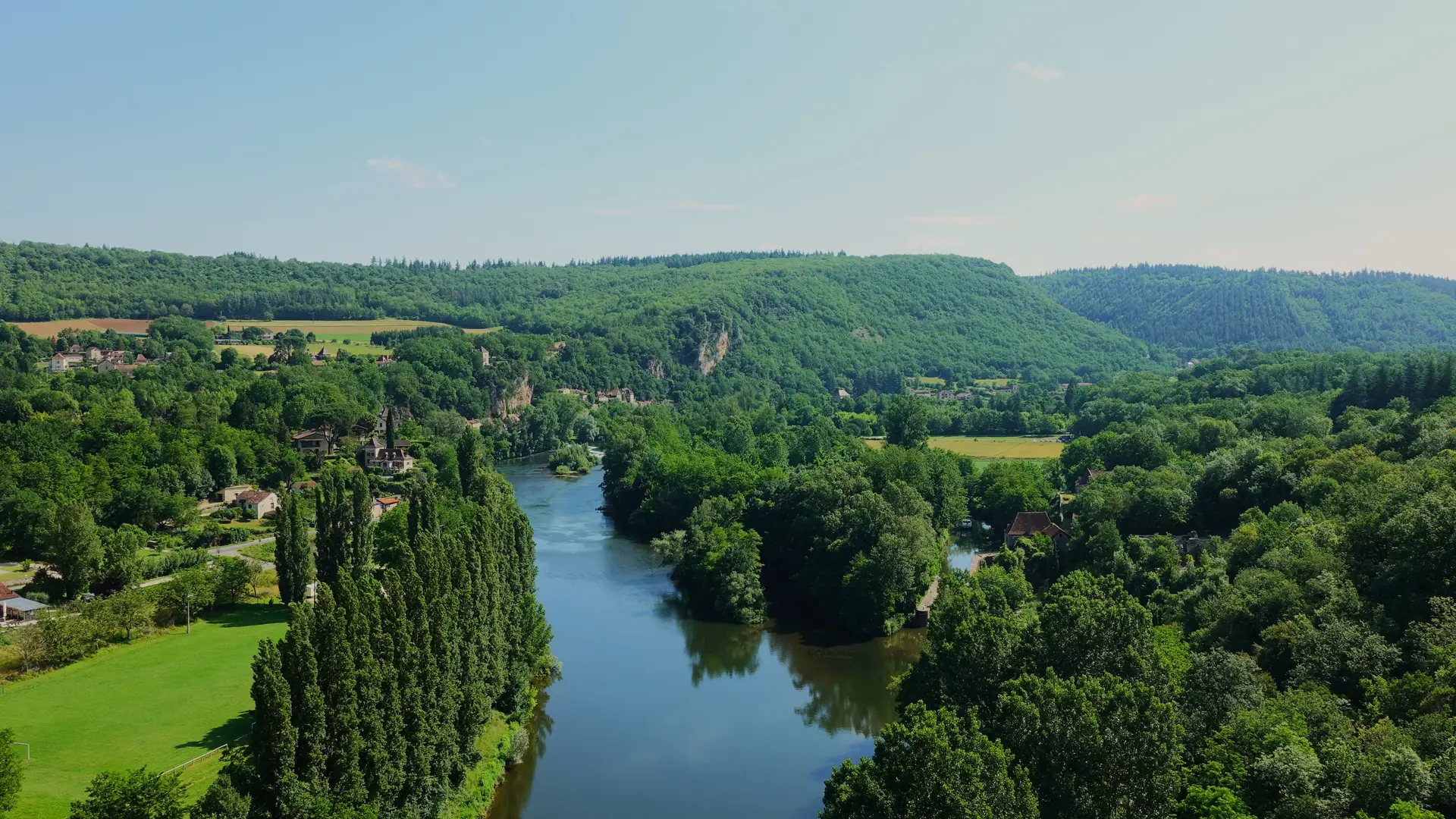 Jardins -- Vue sur la vallée du lot (Cr.Association La Rose Impossible - Aï-My Auger)