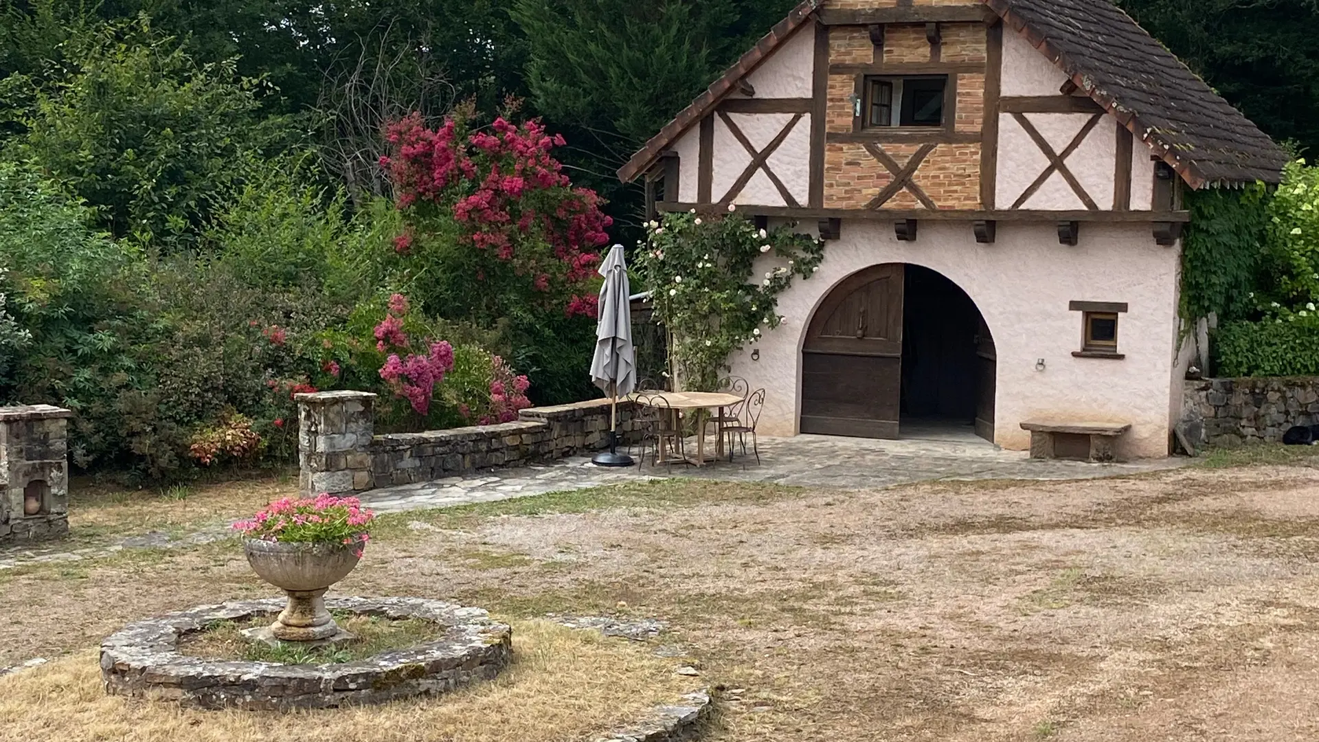 L'atelier du Reyrand - Atelier et cour