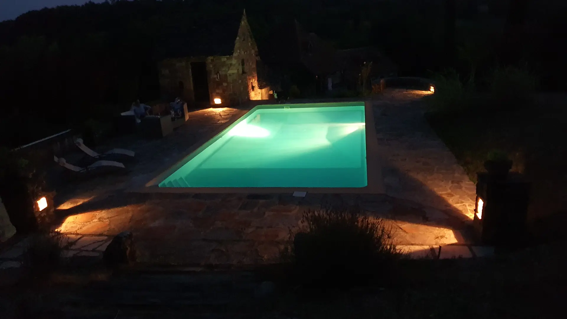 L'Atelier du Reyrand - Vue piscine nuit