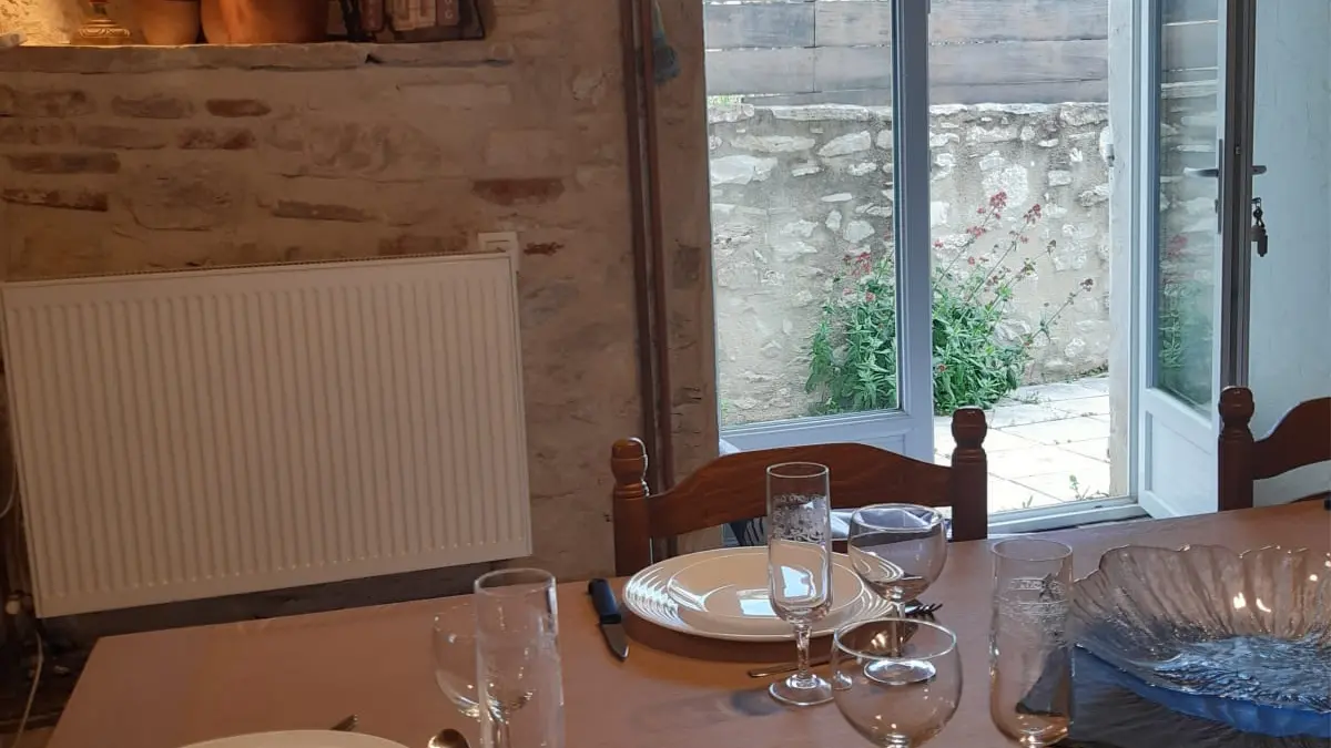 L'abeille de Labastide table