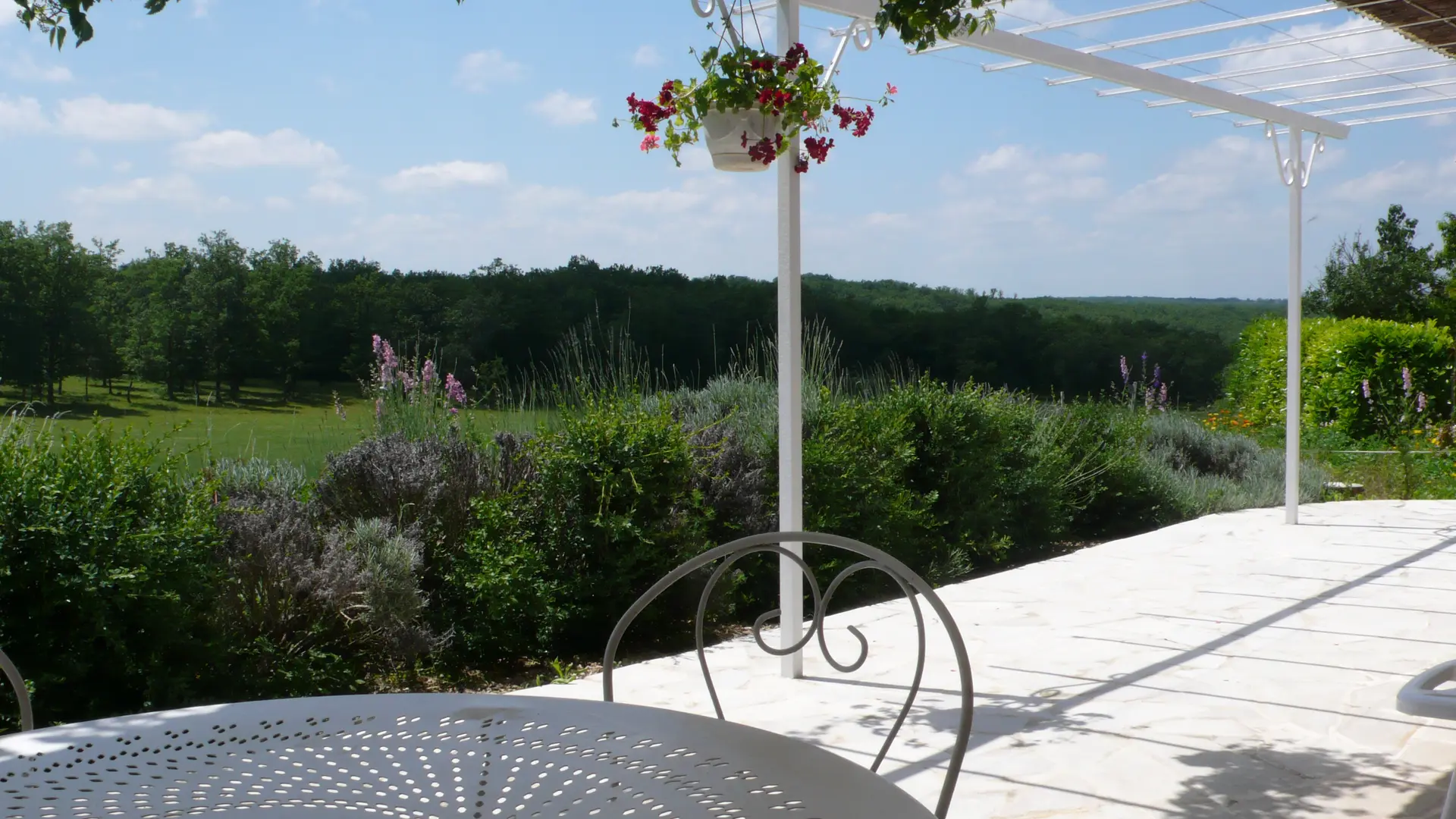 Terrasse, vue sur la nature