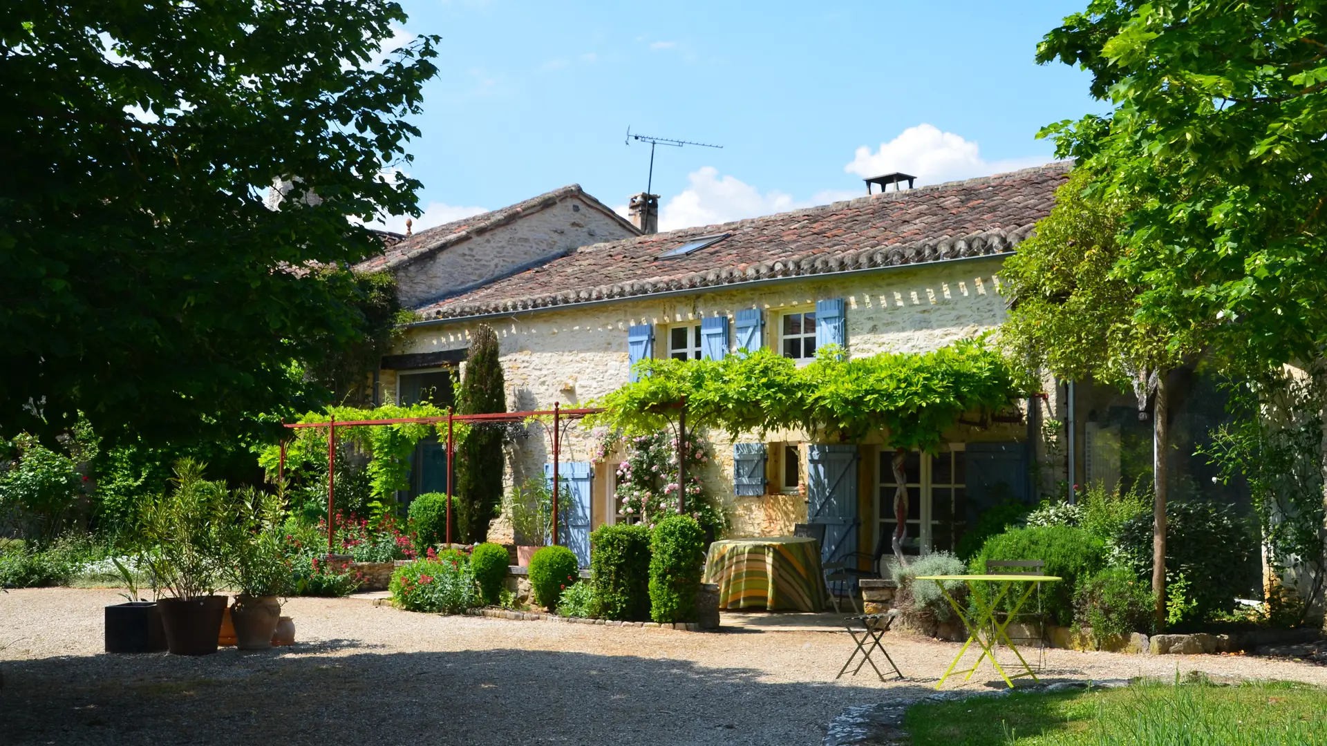La cour intérieure...