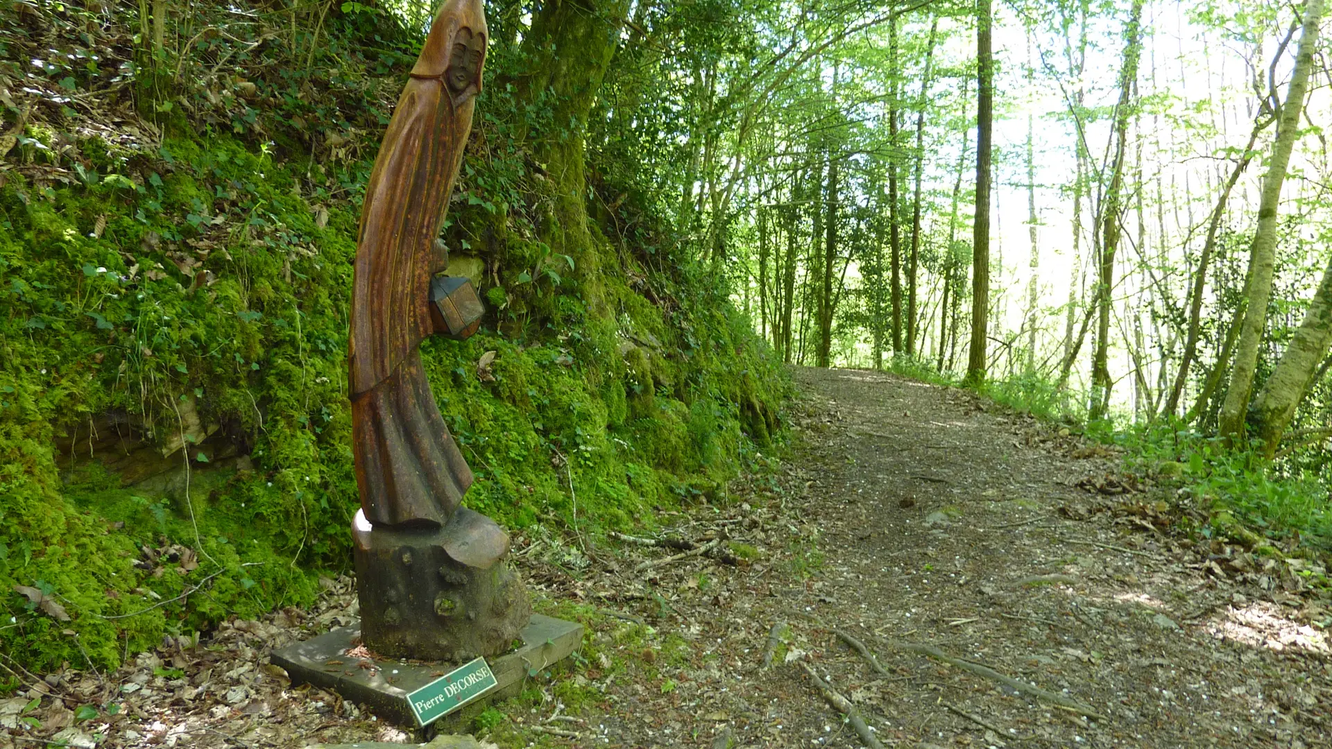 Latouille-Lentillac - Statue de Pierre Decorse_15 © Lot Tourisme - C. Sanchez