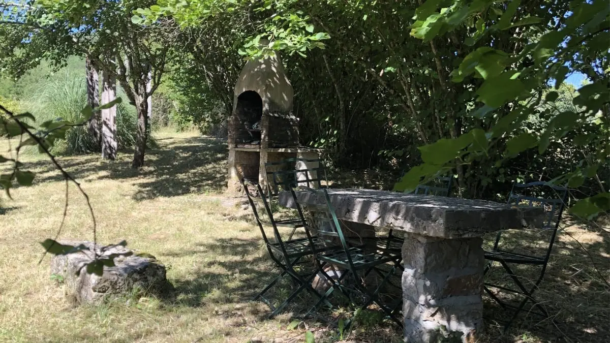Le Pigeonnier jardin1
