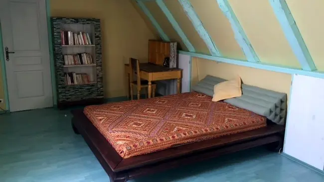 LocationVIGNAIS-Queyssac-les-Vignes_chambre1suite