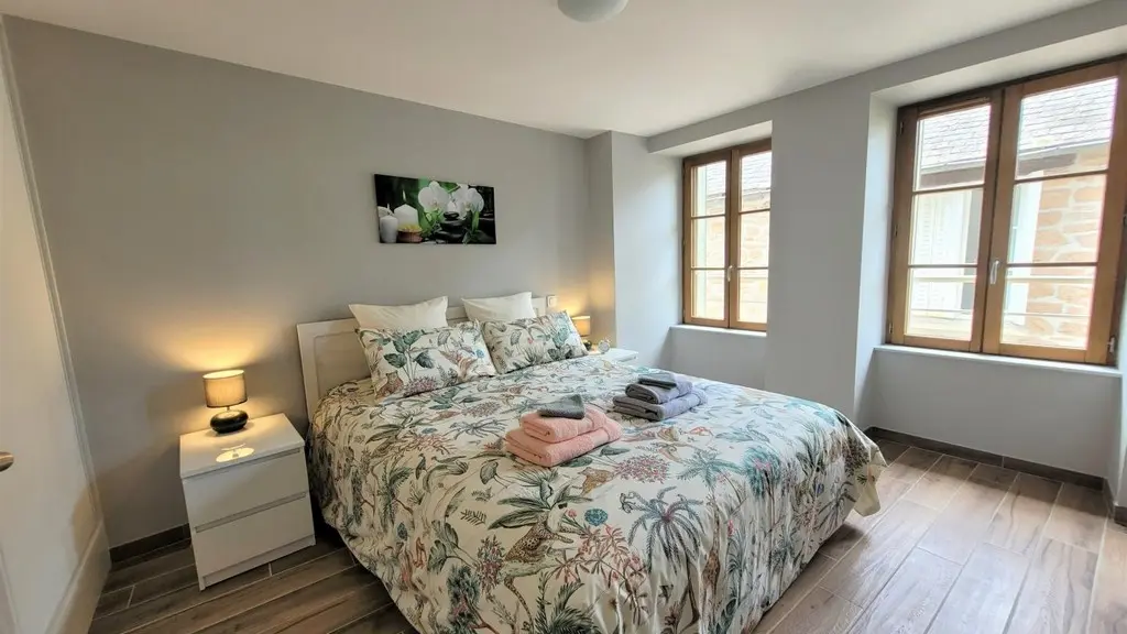 LocationVieillemaringe-Aubazine_lumiereChambre