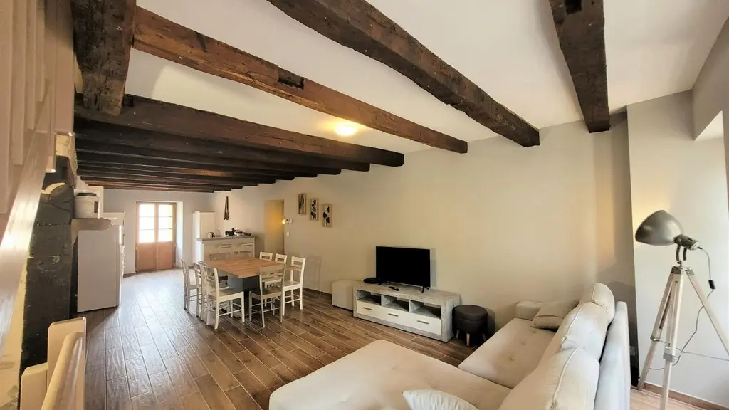LocationVieillemaringe-Aubazine_pieceDeVie