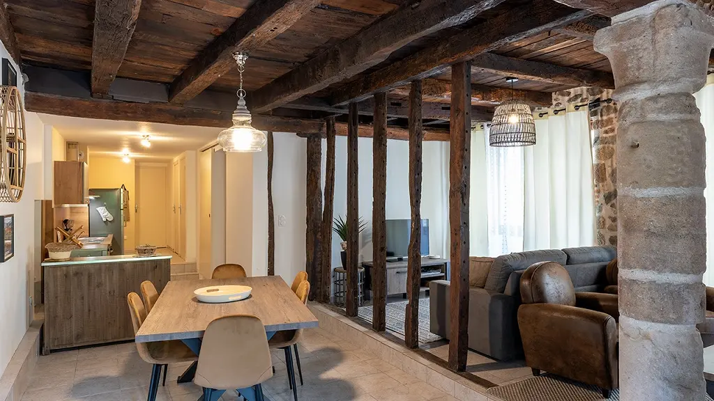 LogisFaceAL'abbatiale-Beaulieu_pieceAvivre