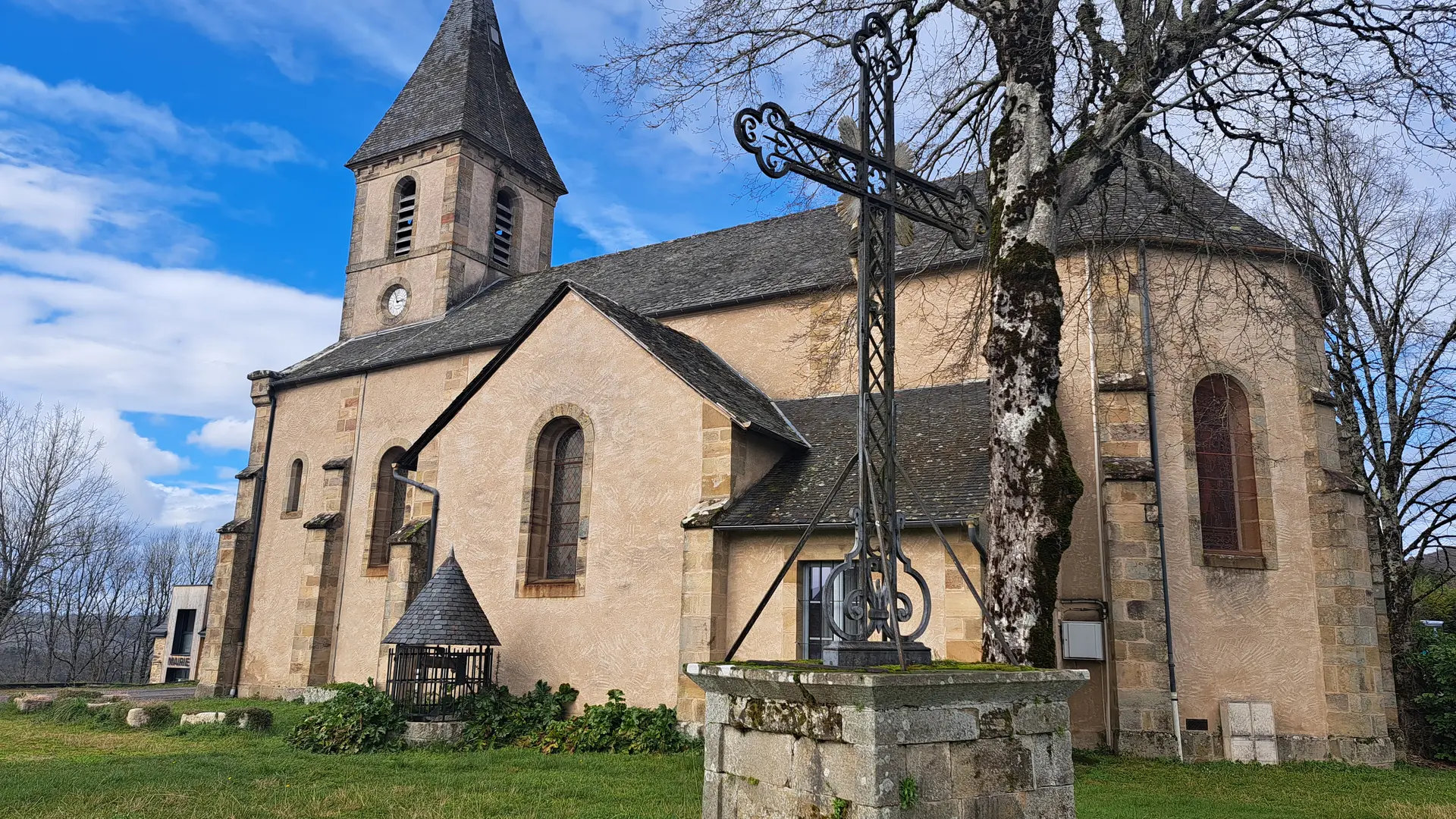 Eglise de Lostanges