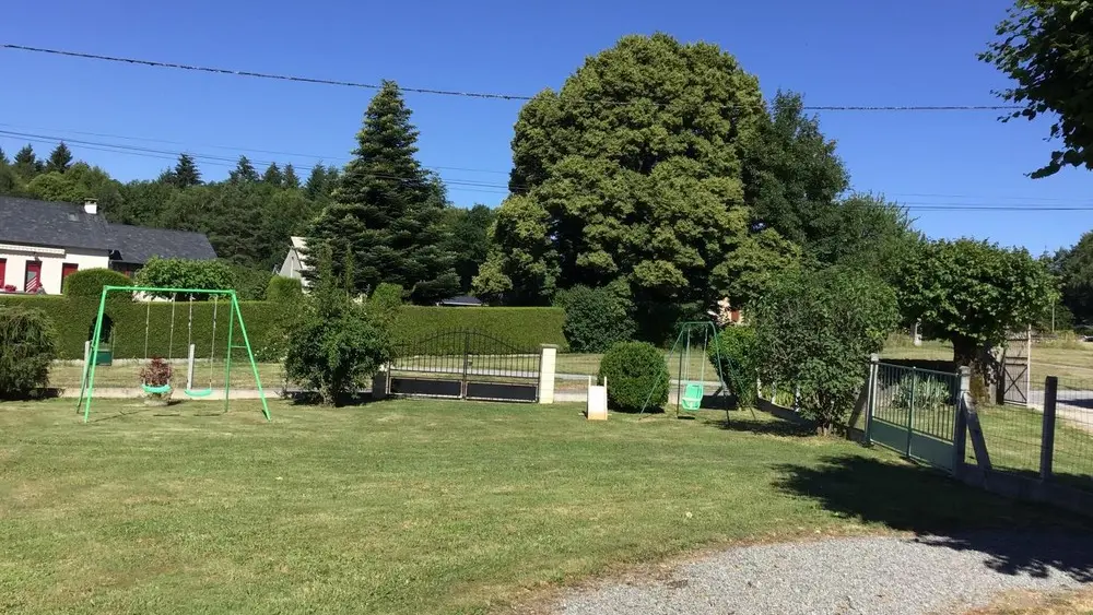 M.Combe-StPrivat_exterieurs